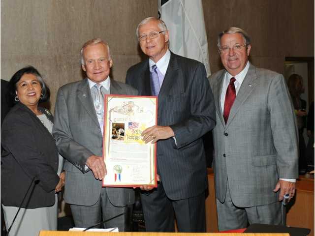 Antonovich joins Buzz Aldrin in proclaiming today as ‘Astronaut Veterans Day’