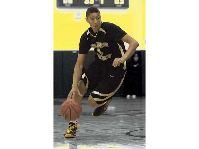 Co-Newcomer of the Year: Steven Thornton