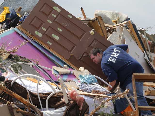 Tornado hits Oklahoma City