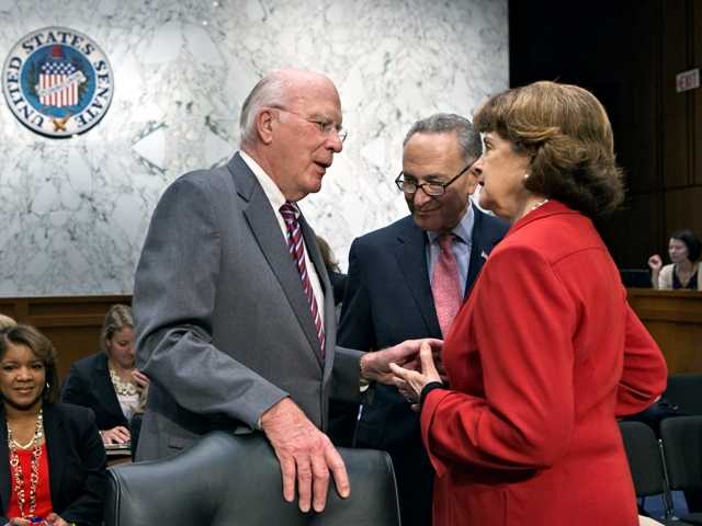 Senate panel OKs sweeping immigration bill