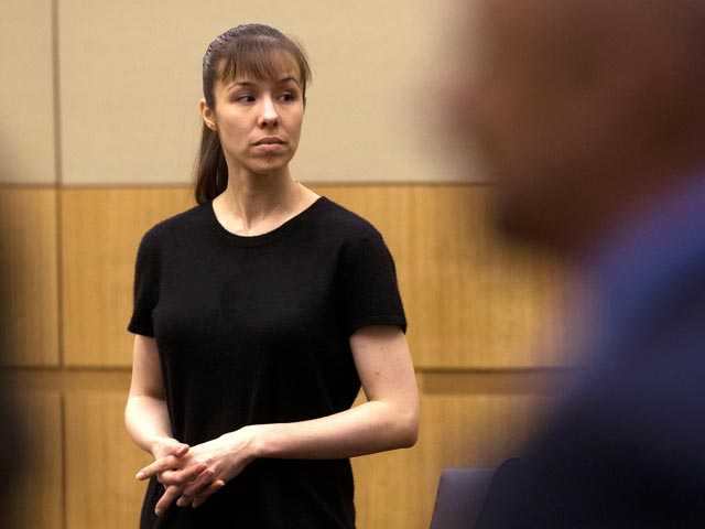 Arias jury deadlocked but must keep deliberating