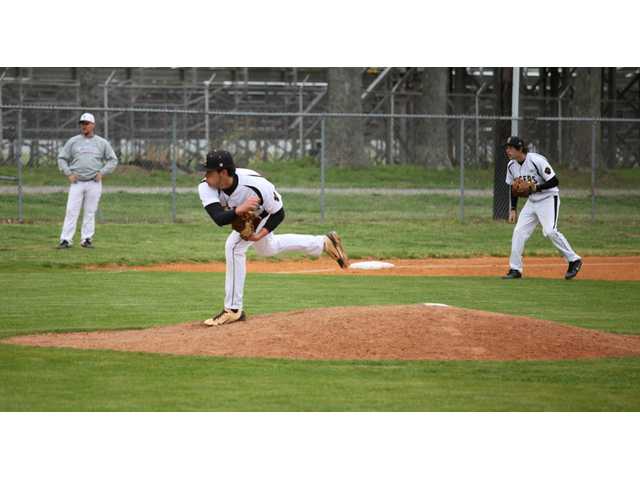 Tigers continue winning streak Tigers continue winning streak