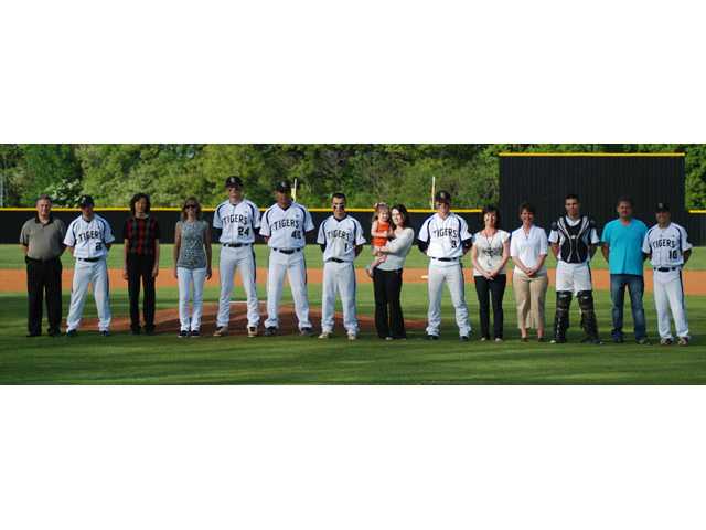 Baseball Tigers seniors honored during end-of-season game Baseball Tigers seniors honored during end-of-season game