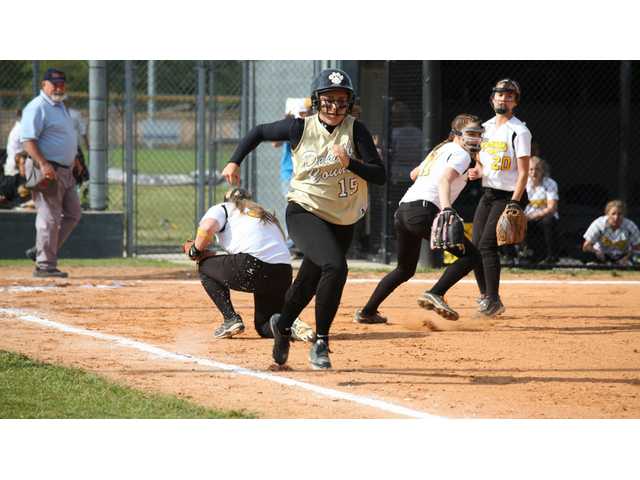Tigerettes fall to Lady Bees in Tourney Tigerettes fall to Lady Bees in Tourney