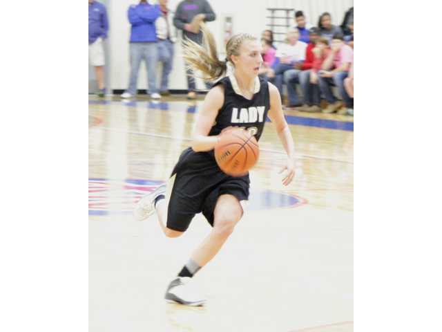 DCHS takes wins over Warren DCHS takes wins over Warren