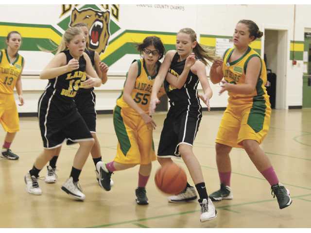 DeKalb West takes on Short Mtn. DeKalb West takes on Short Mtn.
