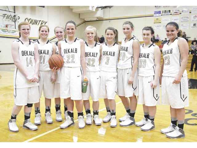 Lady Tiger gets 1,000th point Lady Tiger gets 1,000th point