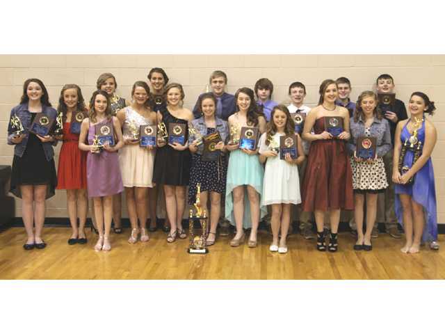 DMS honors players and cheerleaders DMS honors players and cheerleaders