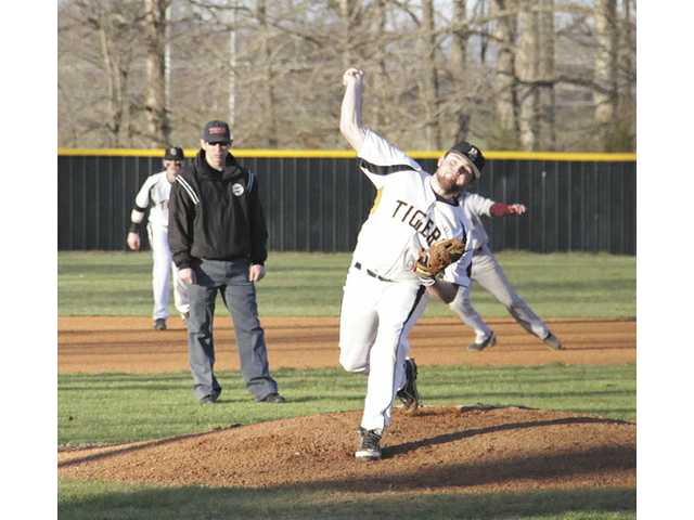Tigers split with Lions Tigers split with Lions