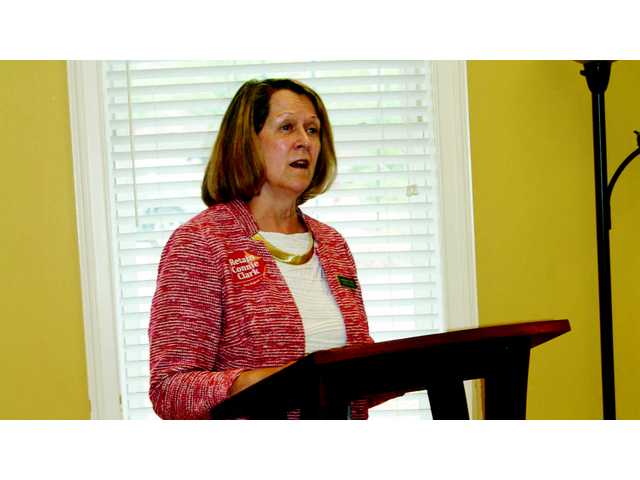 Chief justices should be neutral, Clark says Chief justices should be neutral, Clark says