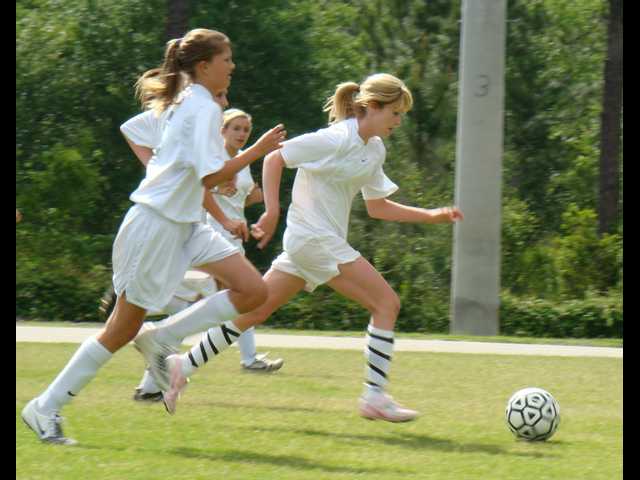 Lady Gators rout MDS