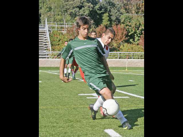 Yellowjackets denied section title in emotional contest