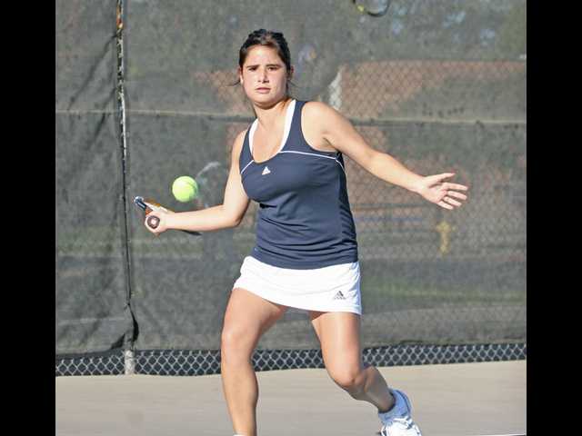 Cusenza leads Bulldogs to win