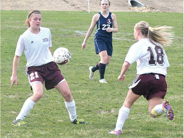Bowen leads Hillmen soccer team to victory