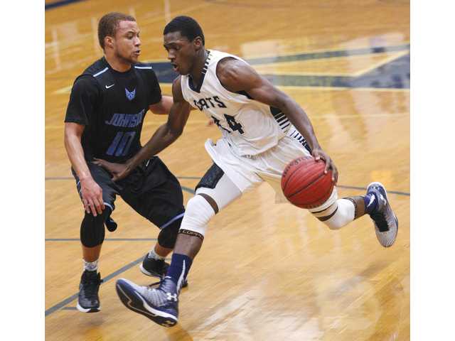 Despite early struggles, Cats look good Despite early struggles, Cats look good