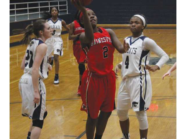 Lady Cats fall hard after close opening Lady Cats fall hard after close opening