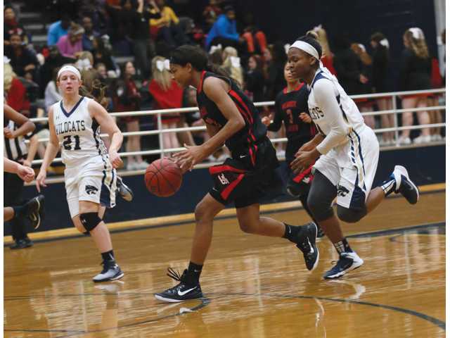 Lady Cats seek revenge for rivalry loss Lady Cats seek revenge for rivalry loss