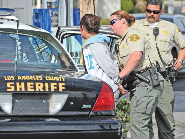 Woman allegedly punches deputy during SCV traffic stop