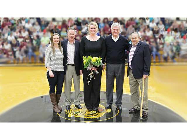 Former DCHS Basketball stars honored Former DCHS Basketball stars honored