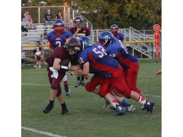 DMS wins homecoming game 40-2 DMS wins homecoming game 40-2