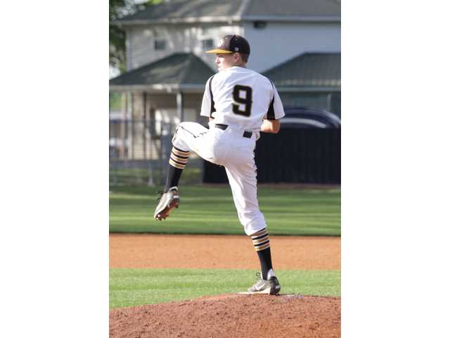 Tigers tame Wildcats in tourney Tigers tame Wildcats in tourney