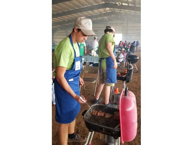 4-H grilling team is state bound 4-H grilling team is state bound