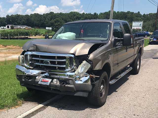Bad brakes cause wreck Bad brakes cause wreck