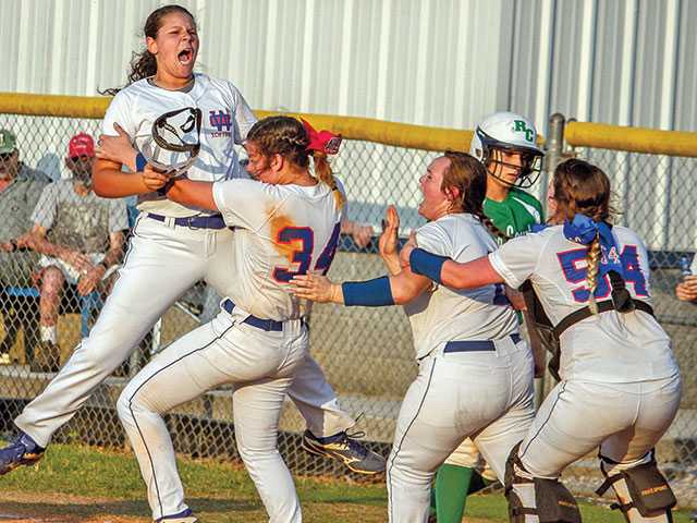 Lady Pioneers reach regionals Lady Pioneers reach regionals