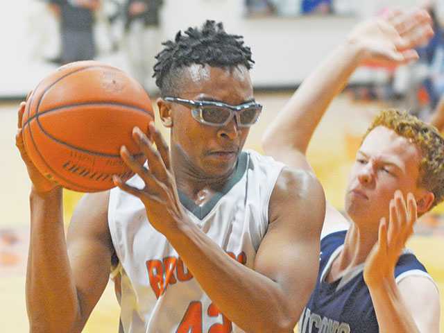 Joelah Solomon signs with Motlow Joelah Solomon signs with Motlow