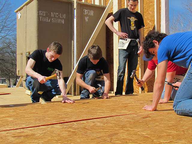 Habitat for Humanity may get 3 lots Habitat for Humanity may get 3 lots