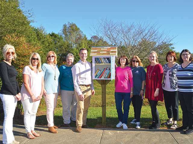 Little Free Library comes to Hickory Creek Little Free Library comes to Hickory Creek