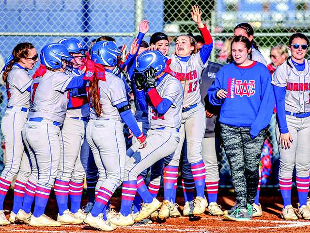 Simmons Says - Lady Pioneers rolling Simmons Says - Lady Pioneers rolling