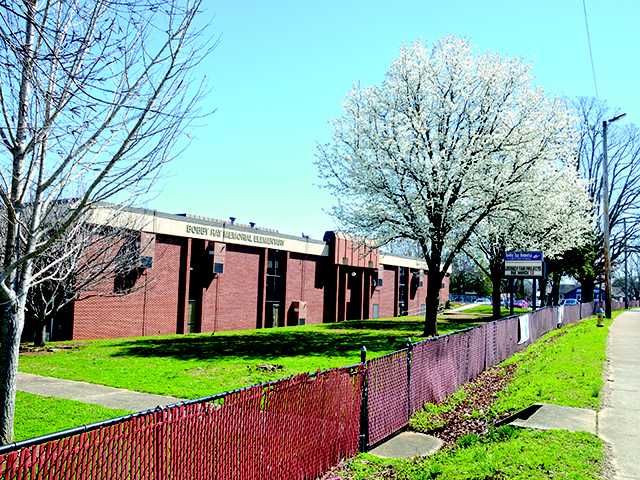 School Board approves $2.89M Bobby Ray bid School Board approves $2.89M Bobby Ray bid