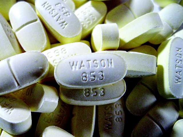 Barnes faces federal charges for making pills Barnes faces federal charges for making pills