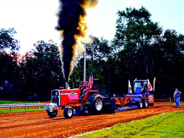 Viola Tractor Pull Saturday Viola Tractor Pull Saturday
