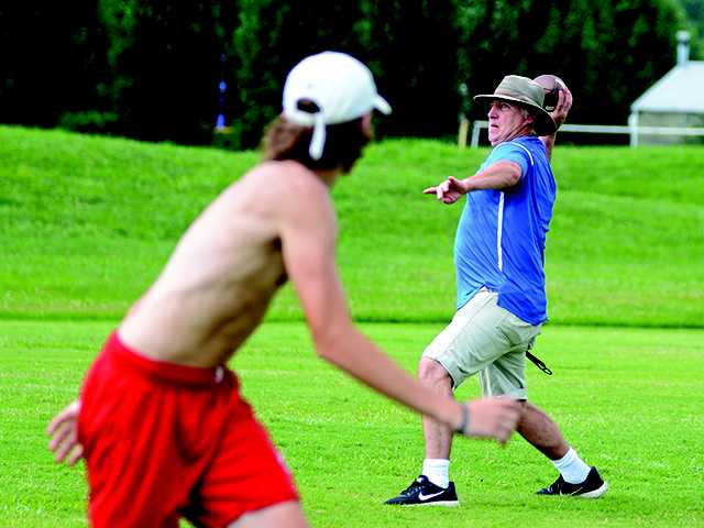 Pioneers competing in 7-on-7 scrimmages Pioneers competing in 7-on-7 scrimmages