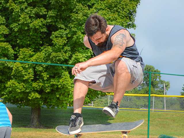 Skate park flying high Skate park flying high