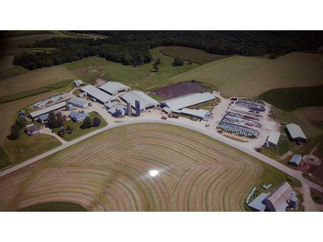 Durst-Larse Farms hosting Dairy Breakfast Durst-Larse Farms hosting Dairy Breakfast