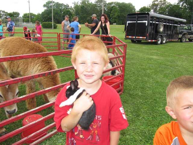Cars, critters part of Grand View outreach event fun Cars, critters part of Grand View outreach event fun