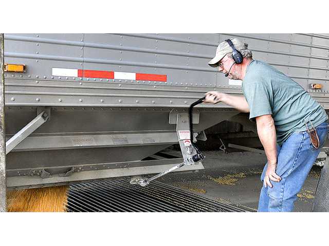 Fall harvest ramps up with accommodating weather Fall harvest ramps up with accommodating weather