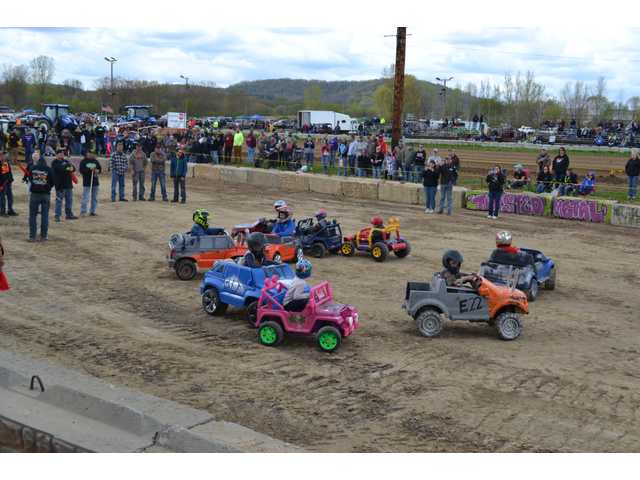 Motorsports Mayhem packed a wallop of excitement Motorsports Mayhem packed a wallop of excitement
